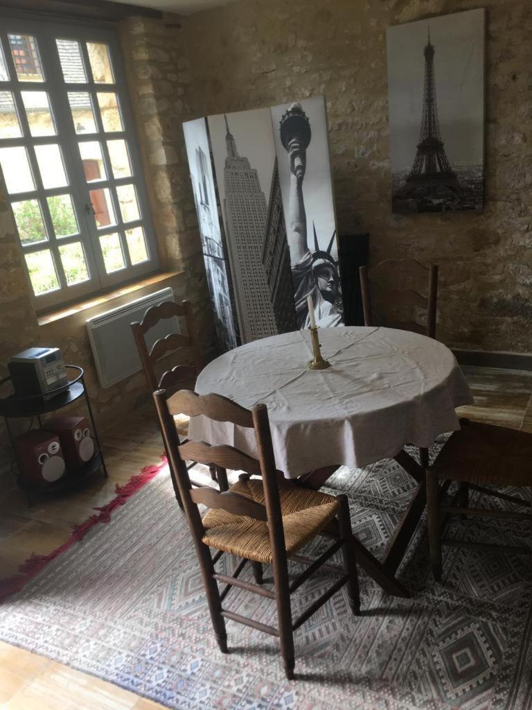 Maison D'Amis Beynac-et-Cazenac Εξωτερικό φωτογραφία